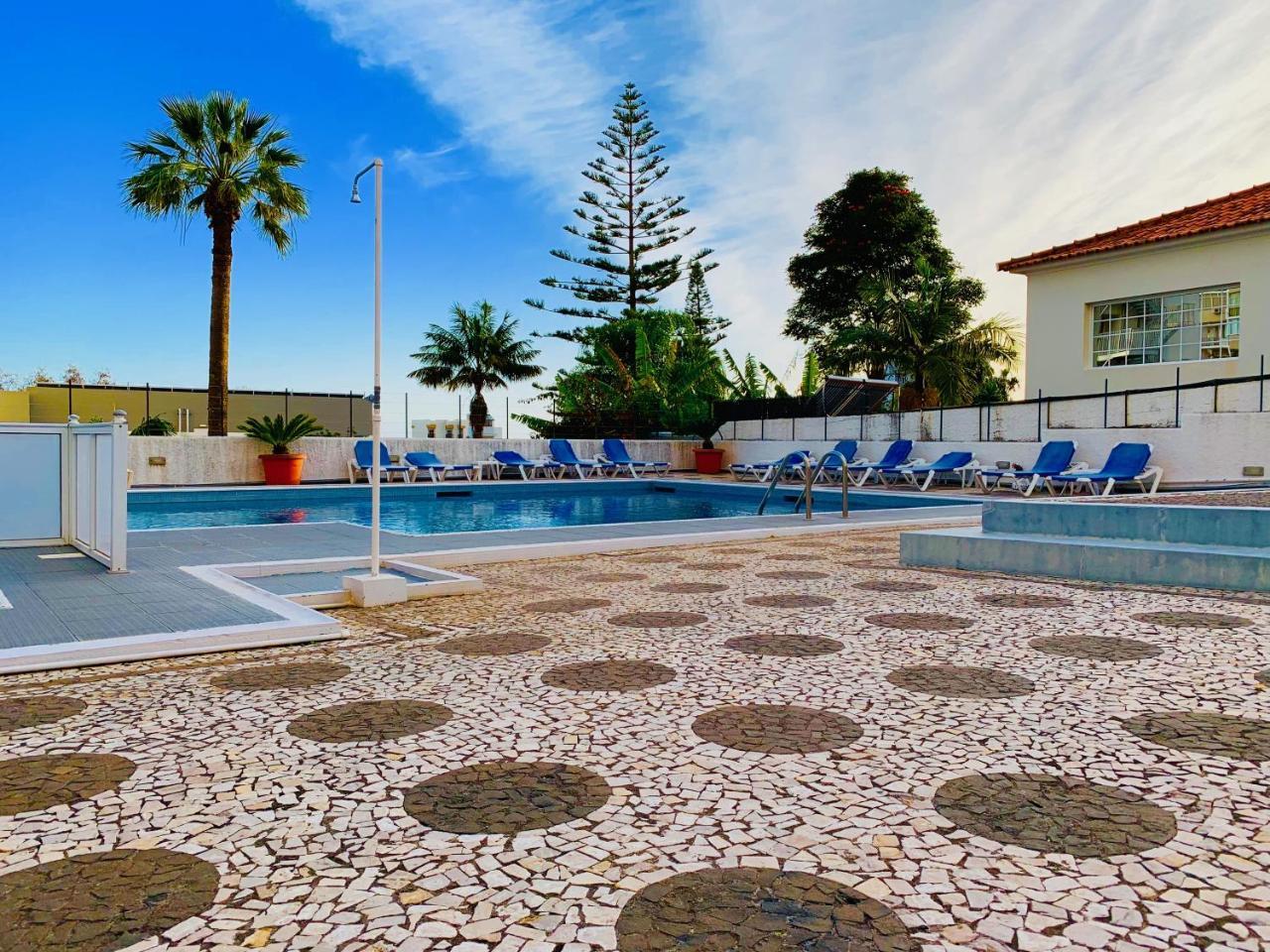 Black & White By Madeira Sun Travel Funchal  Exterior photo